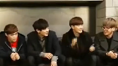 伯贤模仿其他成员