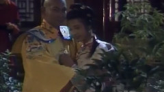 四四苗欣深情相拥