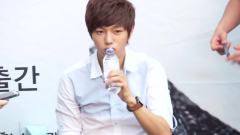 光化门签售 主-明洙