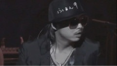 伤の上には赤いBlood