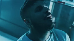 Με Στεναχωρεί(这让我悲伤)