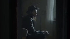 让它去吧&忍住泪