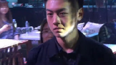 大池拍摄结束 冯建宇王青互动