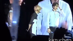 世勋讲话伯贤挠头