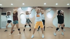 金泫雅 - 因为红