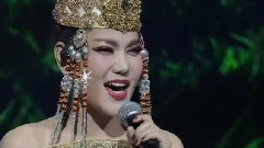 草原上升起不落的太阳