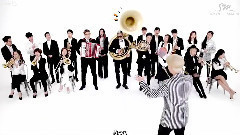 Amber(f(x)) - Shake That Brass