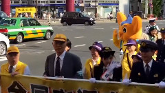 本所警察署交通安全キャンペーン パレード行進(小栗有以)