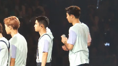 Talk 灿烈喝水 撩拨嘟嘟