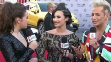 Demi Lovato 2015全美音乐奖 红毯访谈