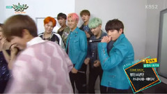 待机室回归采访 & Dear Santa