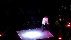 Baby,Don't Cry 湿身舞