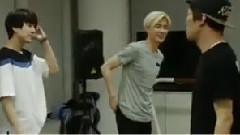 'SMTOWN THE STAGE日本原创版'特典DISC:首尔公演合作舞台后