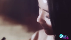 上榜单曲 Christmas Rain