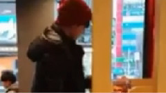 快餐厅偶遇田柾国Jung Kook