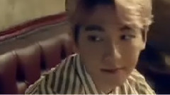 演艺手册 耀眼的属猴明星 伯贤 cut