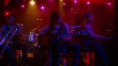 Tough Lover滑稽表演