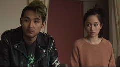 JIJIPRESS 前田敦子,始球式でミニスカ&生脚