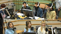 UKIRA Kiss The Radio 地球村 手拉手