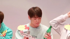 木洞签名会 主-车银优