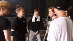 首尔二巡DVD 后台花絮 中字