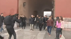 电影<火星救援>主创游故宫