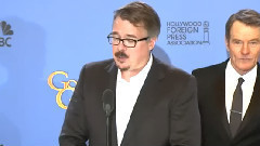 金球颁奖后台 绝命毒师剧组采访