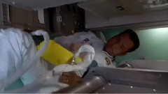 银幕太空里那些事儿 在太空里如何小便