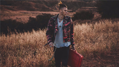 Machine Gun Kelly,lzzy Hale - Spotlight