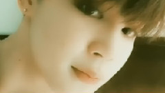 朴智旻推特更新:愉快滴结束了今天的演唱会JIMIN