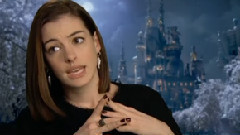 电影<爱丽丝梦游仙境>安妮.海瑟薇中文访谈