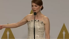 第87届奥斯卡颁奖典礼 朱丽安.摩尔后台演讲