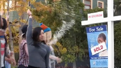 新片速递 电影<邻居大战2>姐妹会崛起预告片