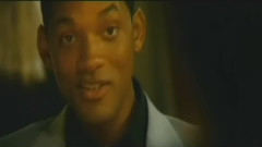 电影<全民超人汉考克>精彩片段1