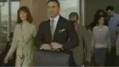 电影<007:大破量子危机>片段之总部女特工