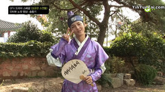 宋仲基示范眨眼