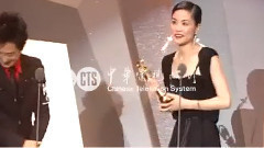 获最佳女演唱人奖