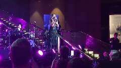 Delta Goodrem - Not Giving Up