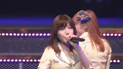 抱きしめちゃいけない