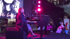 Delta Goodrem - Westfield Geelong