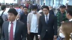行走的画报 EXO仁川机场出发