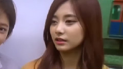 商讯子瑜Tzuyu & 定延的姐姐