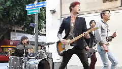 Hot Chelle Rae - Hung Up