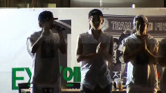 世勋抱住流泪的KAI