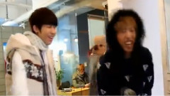 2012 Infinite台历拍摄现场 Christmas Present