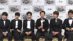 Guest House的后台采访