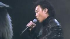 两名男子街头相遇 Get A Life