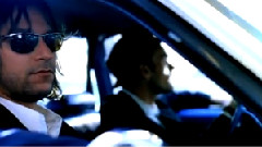 R.E.M. - Everybody Hurts