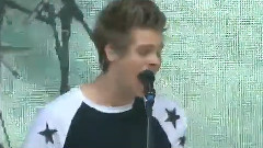 She Looks So Perfect