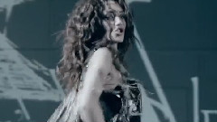 Играя стилно